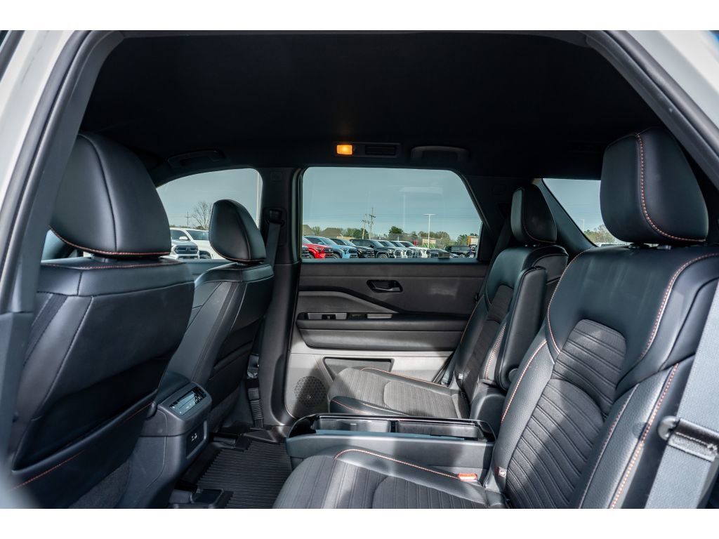 Used 2023 Nissan Pathfinder Rock Creek image 13