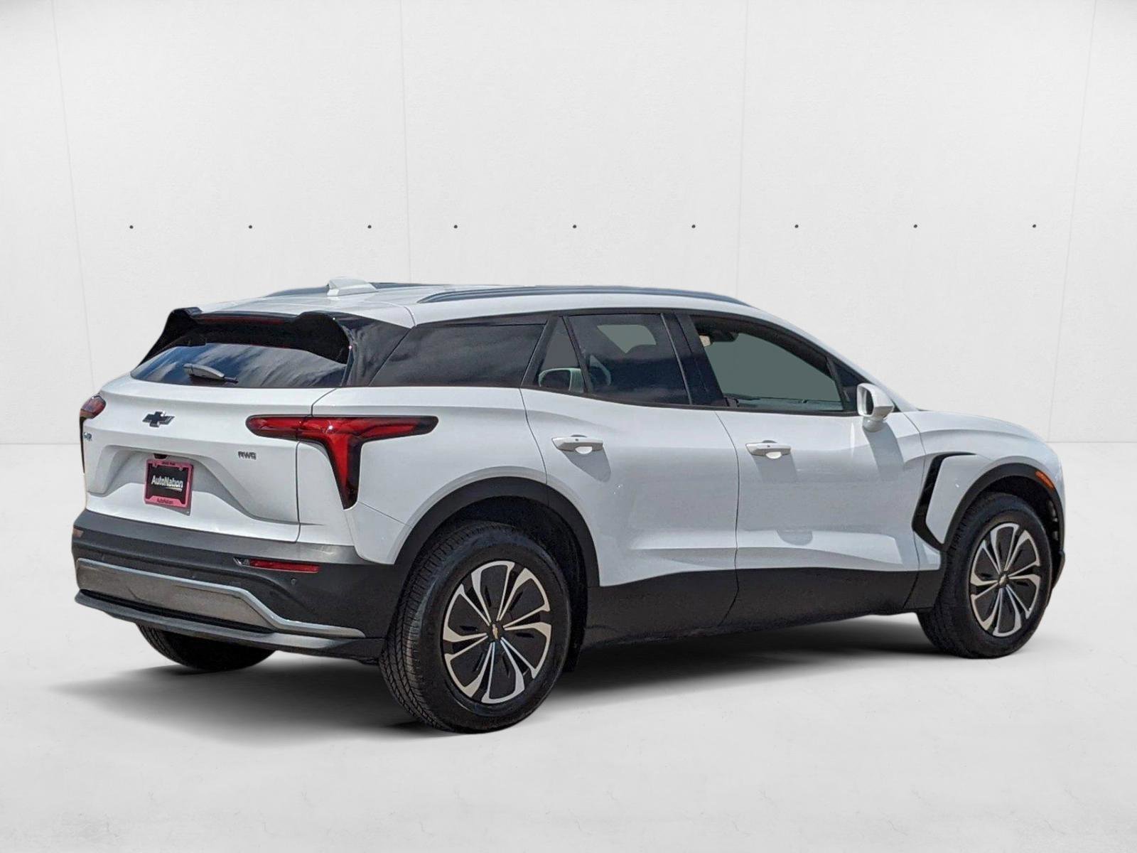 New 2025 Chevrolet Blazer EV LT AWD/4WD image 2