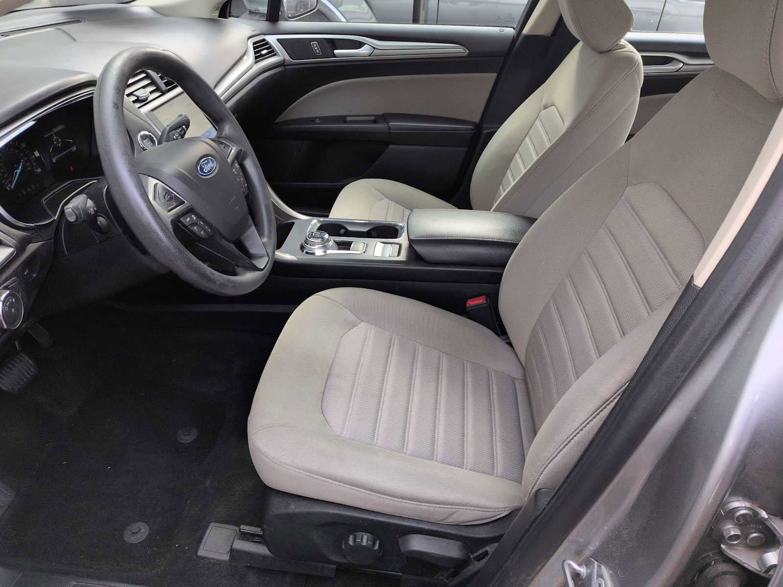 Used 2020 Ford Fusion S FWD image 16