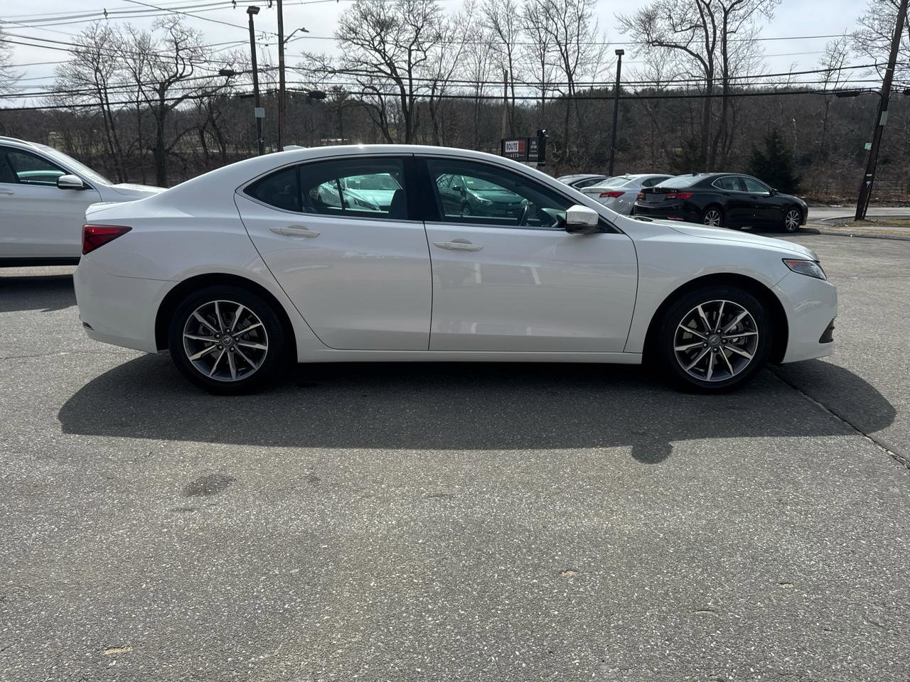 Used 2015 Acura TLX w/ Technology Package FWD image 7