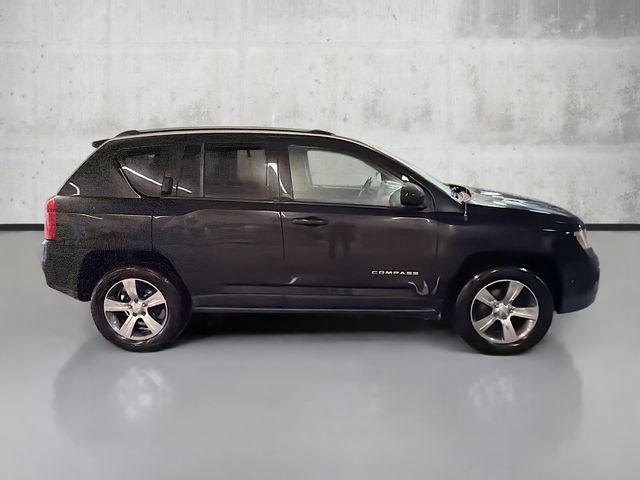 Used 2016 Jeep Compass High Altitude image 4