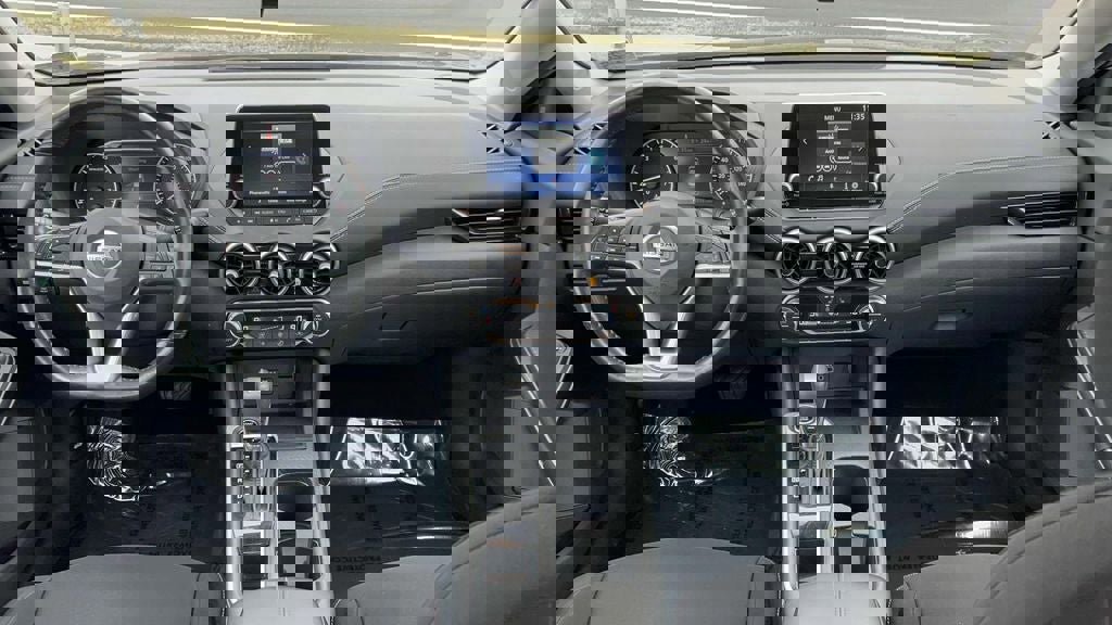 Used 2023 Nissan Sentra SV image 30