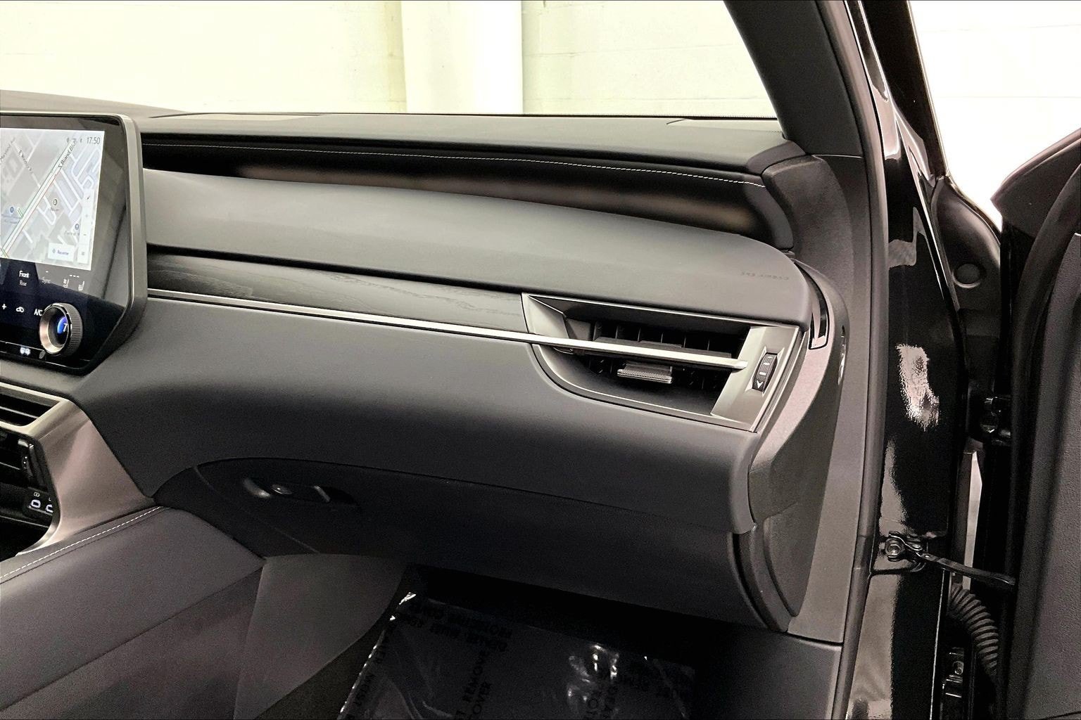 Used 2025 Lexus RX 350 Premium w/ Convenience Package FWD image 20