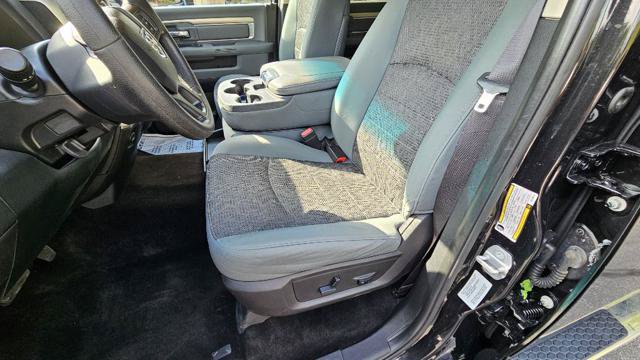 Used 2016 RAM 2500 SLT w/ Protection Group AWD/4WD image 25
