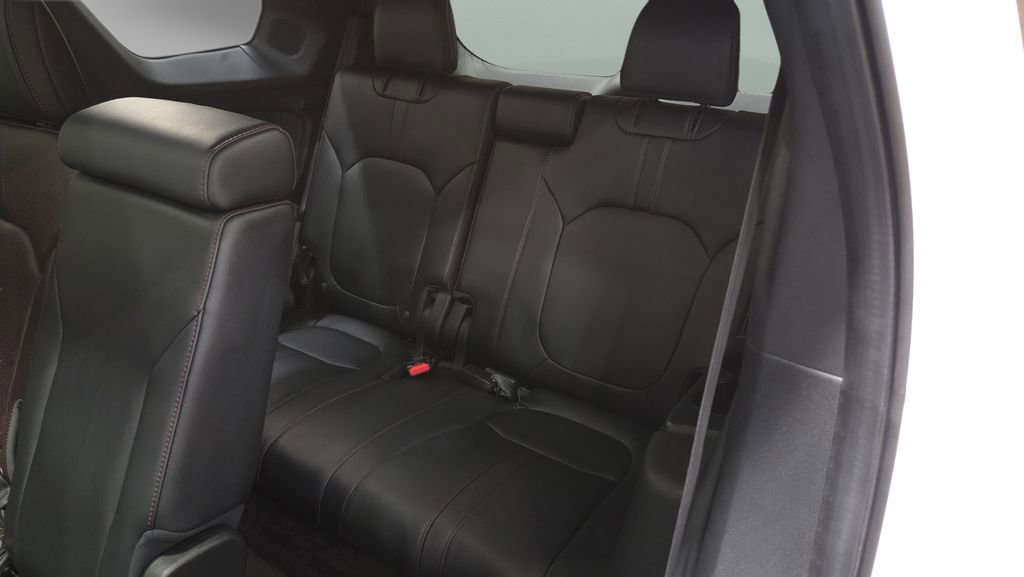 Used 2023 Honda Pilot Elite image 25