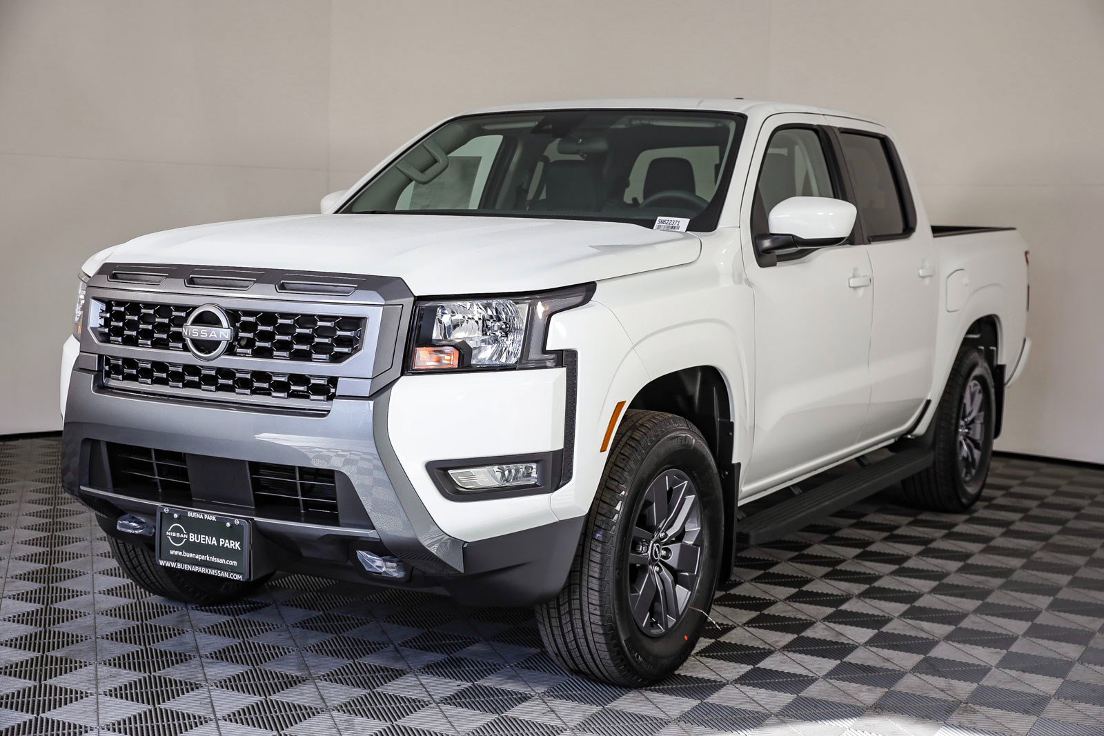 New 2025 Nissan Frontier SV w/ SV Convenience Package image 9