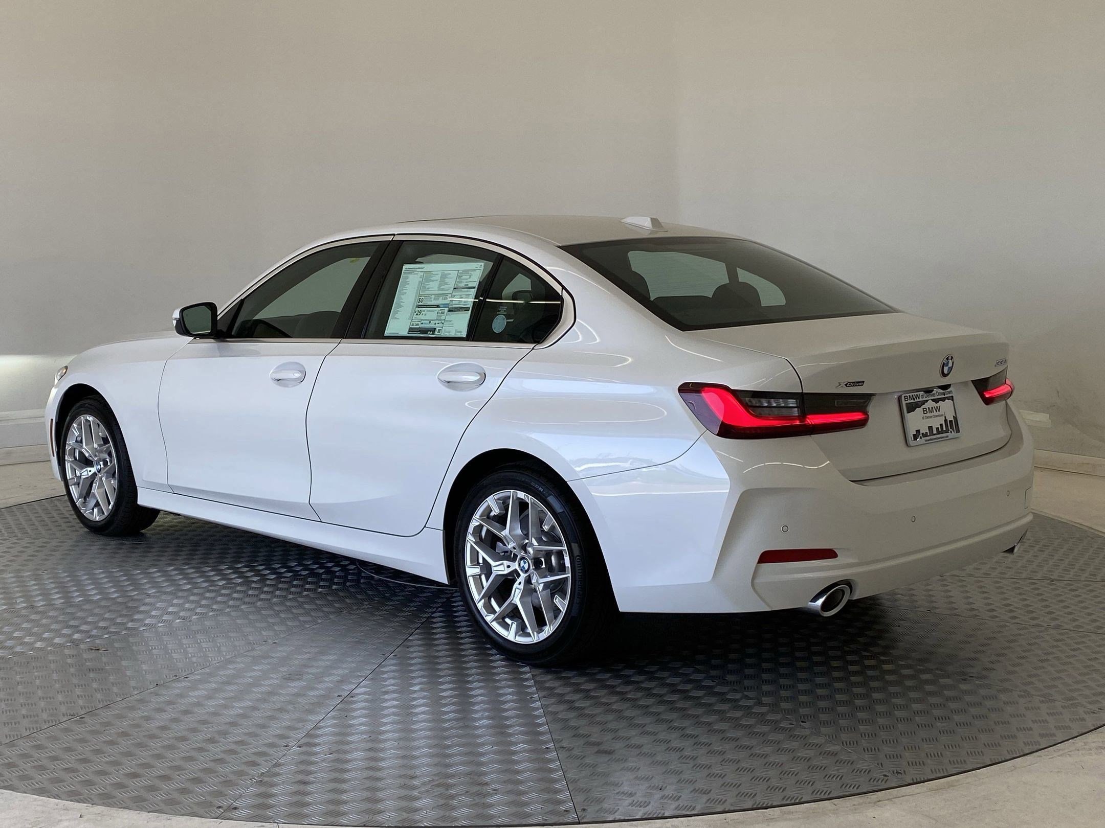 Used 2025 BMW 330i xDrive Sedan w/ Convenience Package image 3