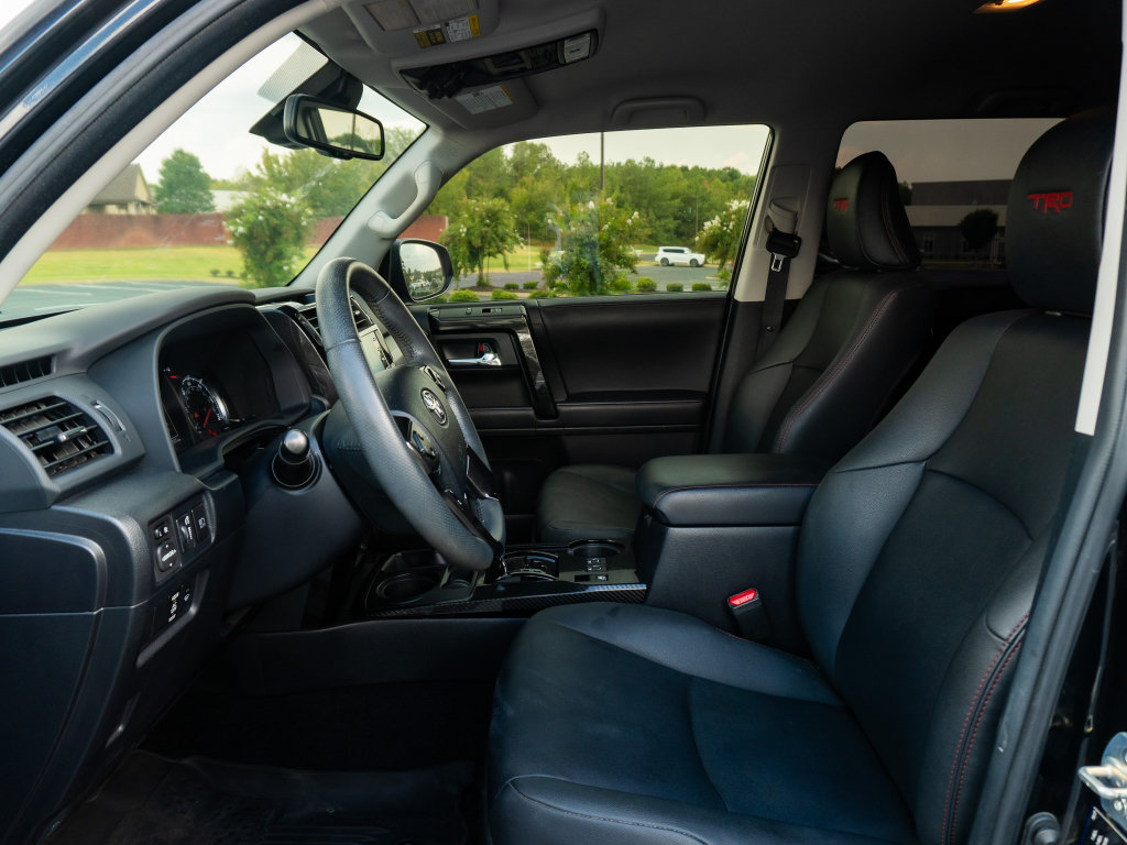 Used 2022 Toyota 4Runner TRD Off-Road Premium AWD/4WD image 12