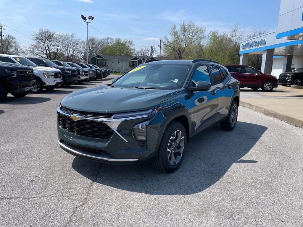 New 2026 Chevrolet Trax LT w/ Driver Confidence Package image 3