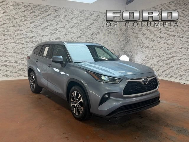 Used 2021 Toyota Highlander XLE