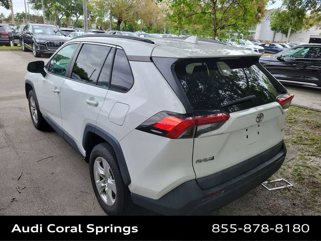 Used 2021 Toyota RAV4 XLE w/ Convenience Package FWD image 23