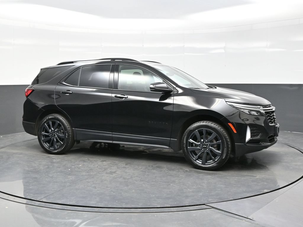 Used 2023 Chevrolet Equinox RS w/ RS Leather Package AWD/4WD image 8