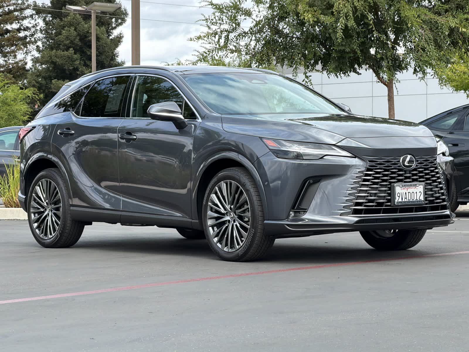Certified 2025 Lexus RX 450h AWD w/ Luxury Package image 5