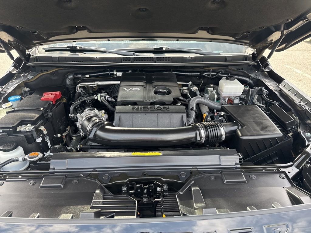 Used 2023 Nissan Frontier SV image 32