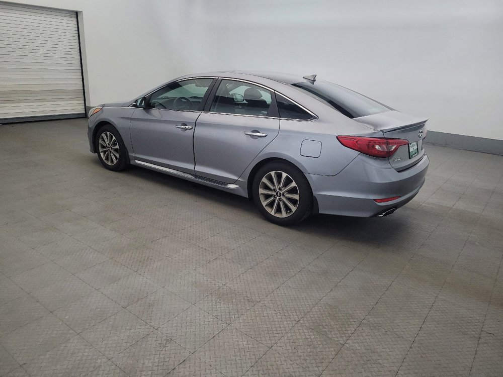 Used 2017 Hyundai Sonata Limited w/ Tech Package 03 FWD image 3