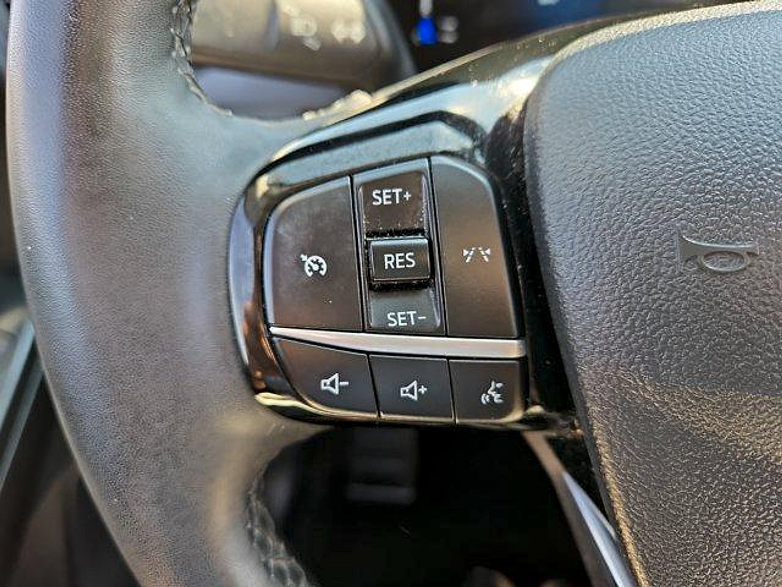 Certified 2023 Ford Escape Active AWD/4WD image 14