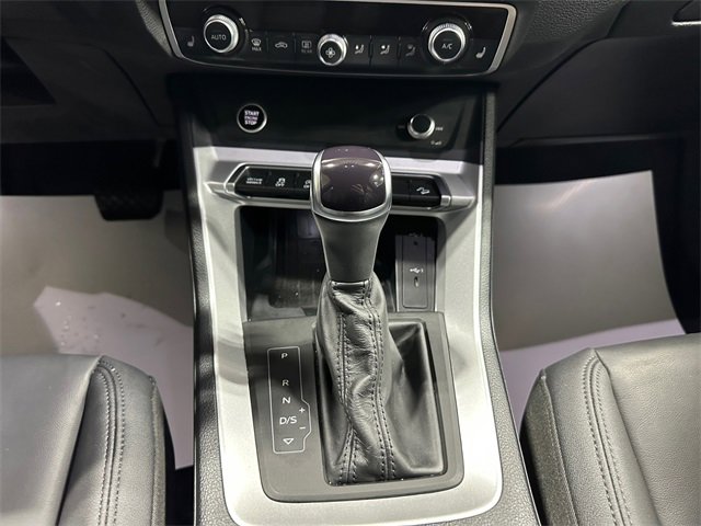Used 2024 Audi Q3 2.0T Premium w/ Convenience Package image 11