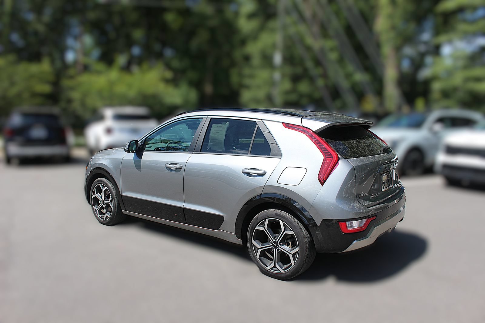 Certified 2024 Kia Niro EX Touring FWD image 6