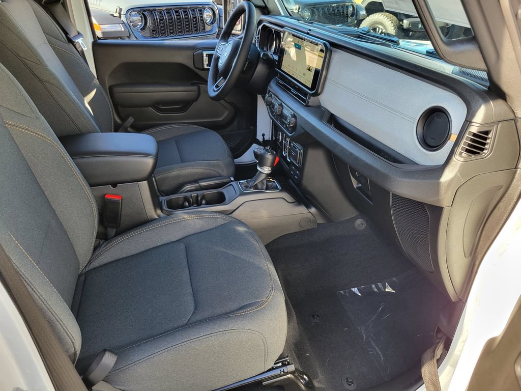 New 2026 Jeep Gladiator Sport AWD/4WD image 15