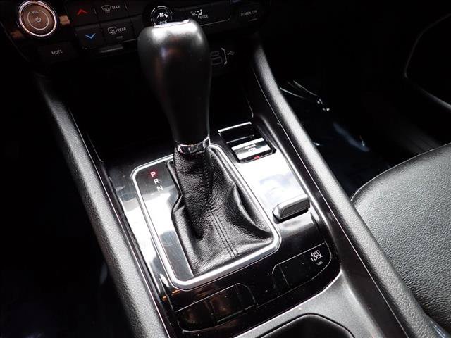 Used 2024 Jeep Compass Latitude AWD/4WD image 16