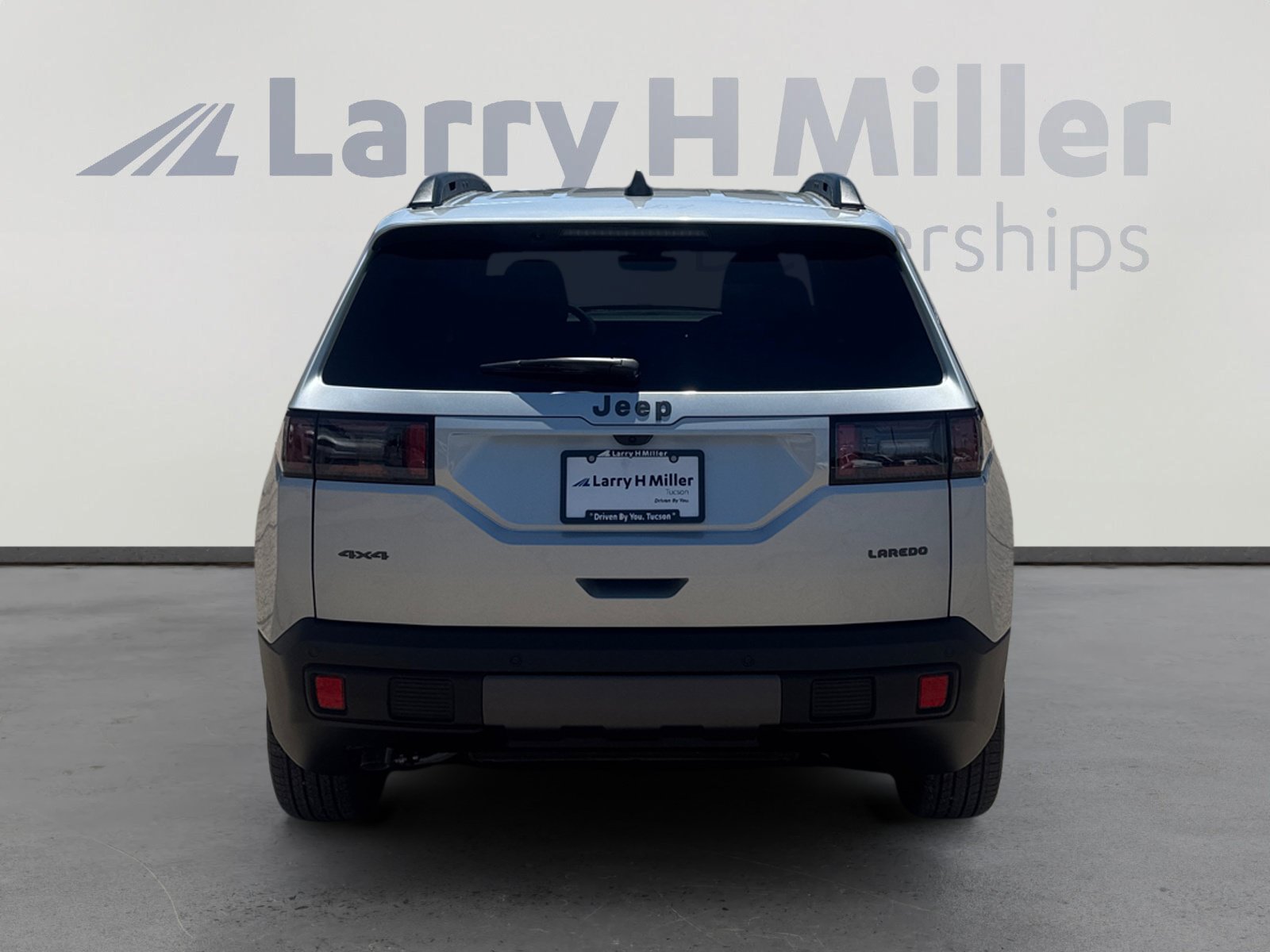 New 2026 Jeep Cherokee Laredo AWD/4WD image 4