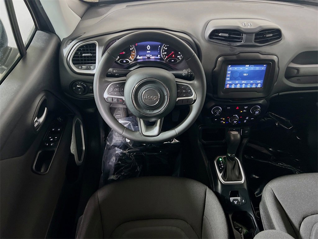 Used 2021 Jeep Renegade Latitude image 19