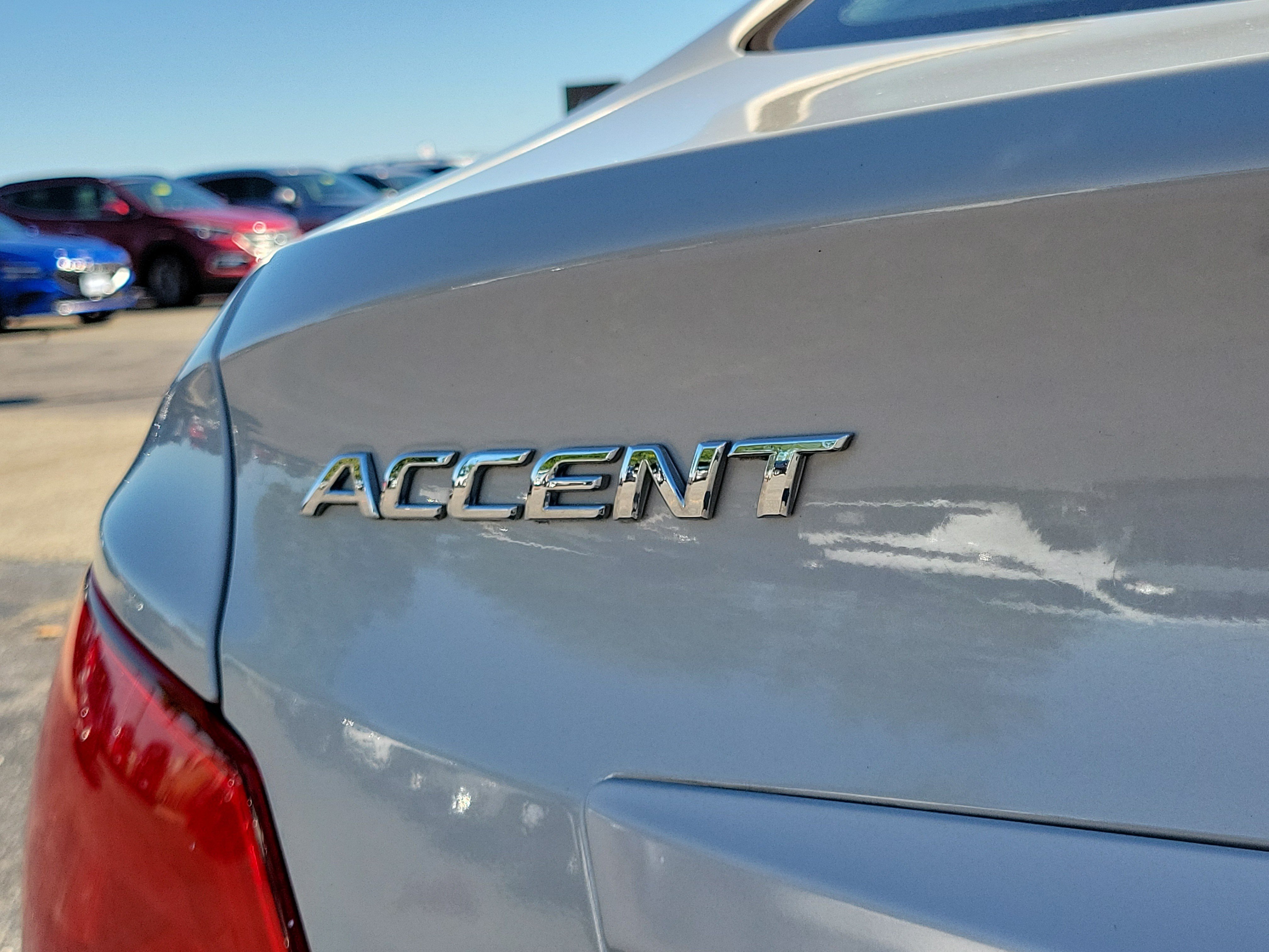 Used 2017 Hyundai Accent SE FWD image 6