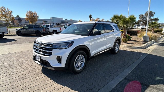 New 2025 Ford Explorer Active w/ Active Comfort Package image 5