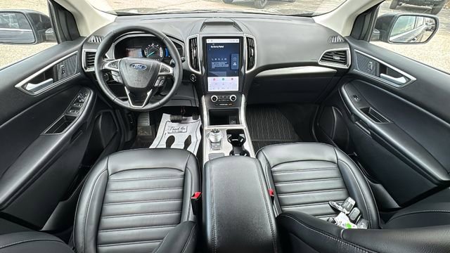 Certified 2024 Ford Edge SEL w/ Convenience Package image 12