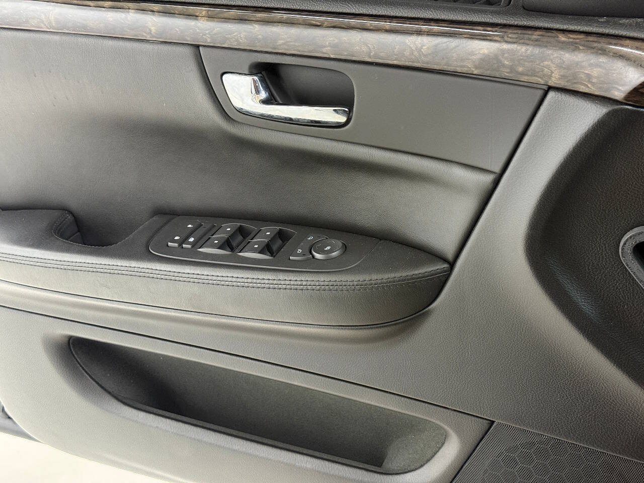 Used 2008 Cadillac DTS Limousine FWD image 72