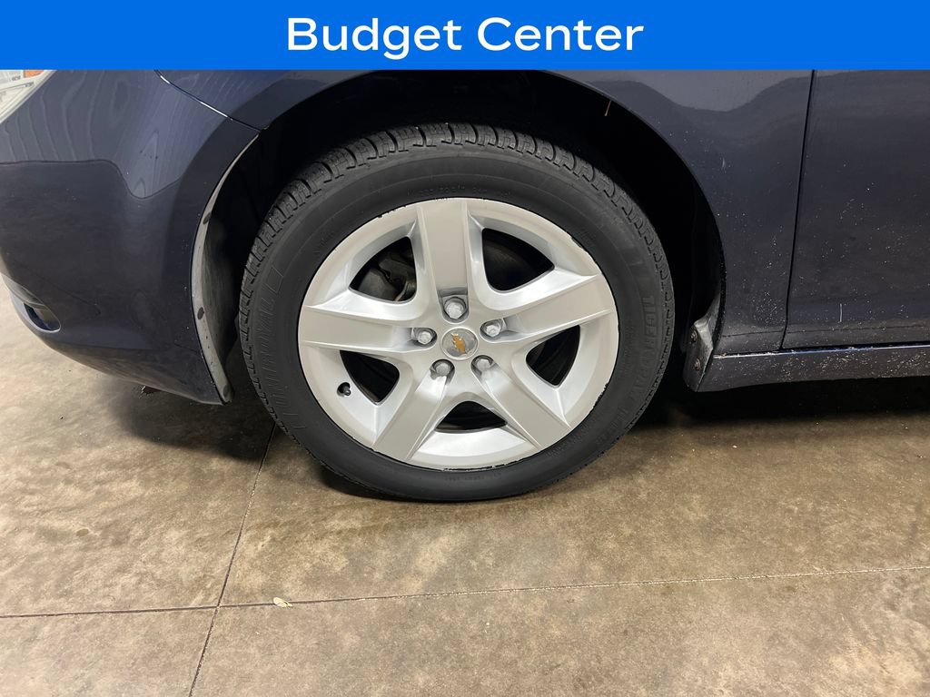 Used 2011 Chevrolet Malibu LS FWD image 9