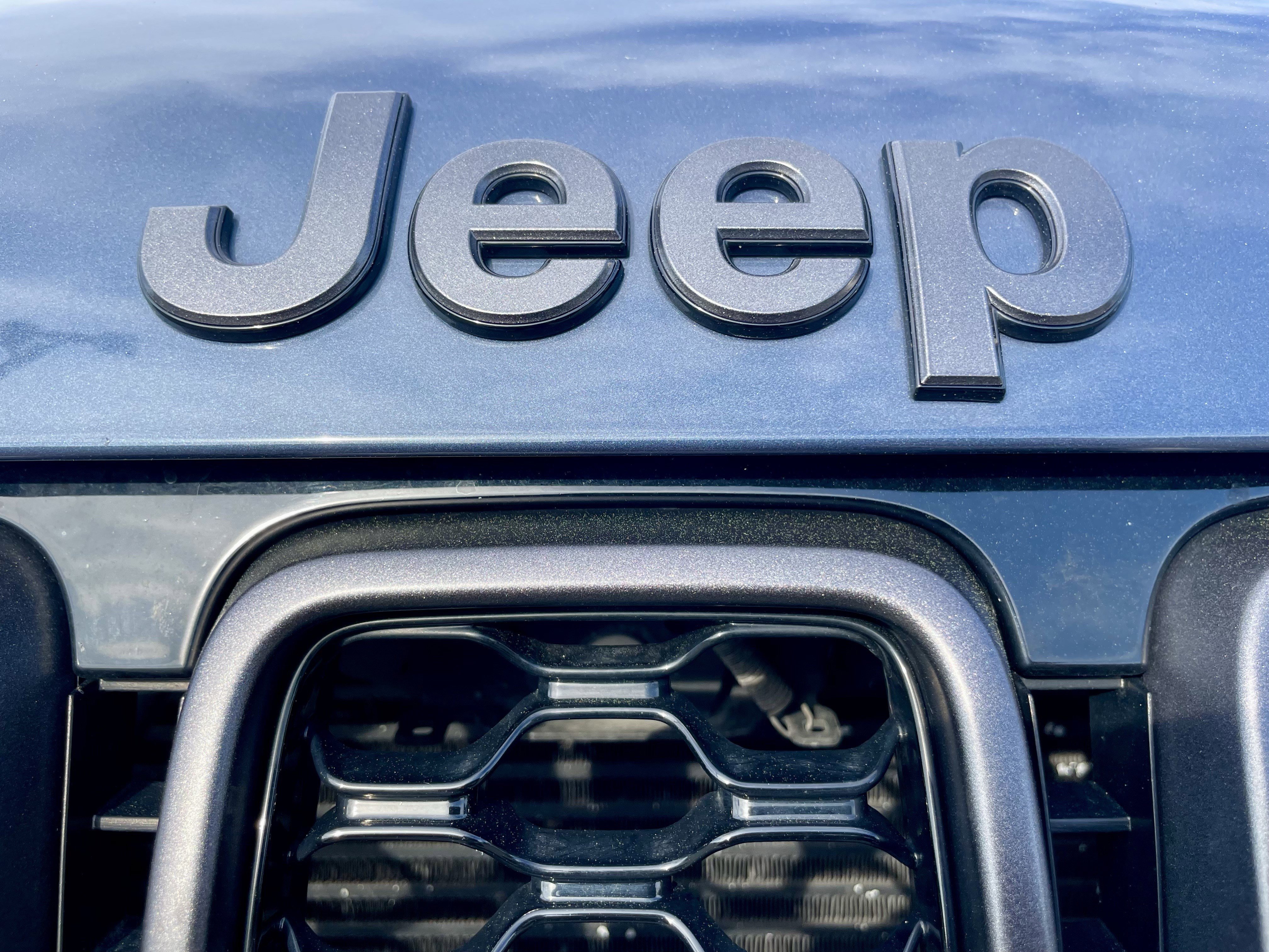 Used 2020 Jeep Grand Cherokee Limited X image 32