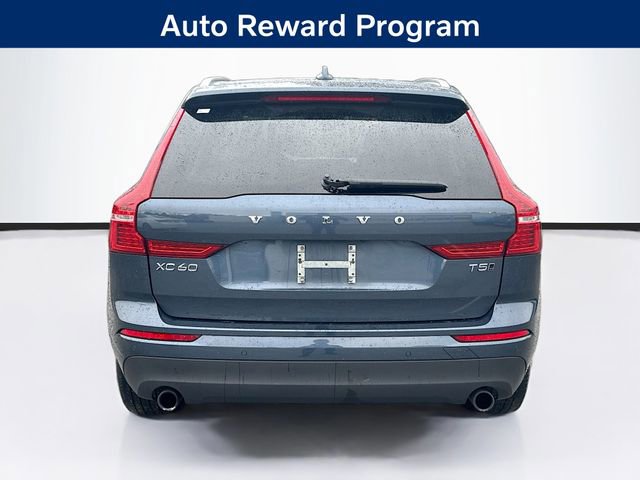 Used 2021 Volvo XC60 T5 Momentum w/ Premium Package image 7