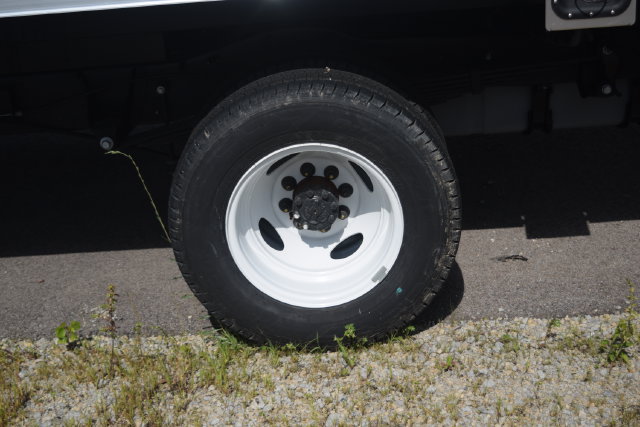 New 2027 Ford E-450 and Econoline 450 Super Duty w/ Power Equipment Group RWD image 20