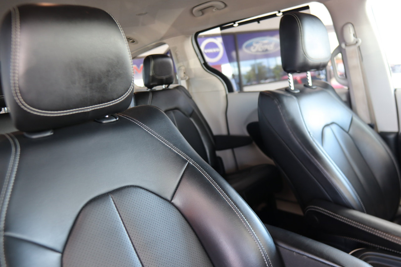 Used 2021 Chrysler Voyager Lxi image 34