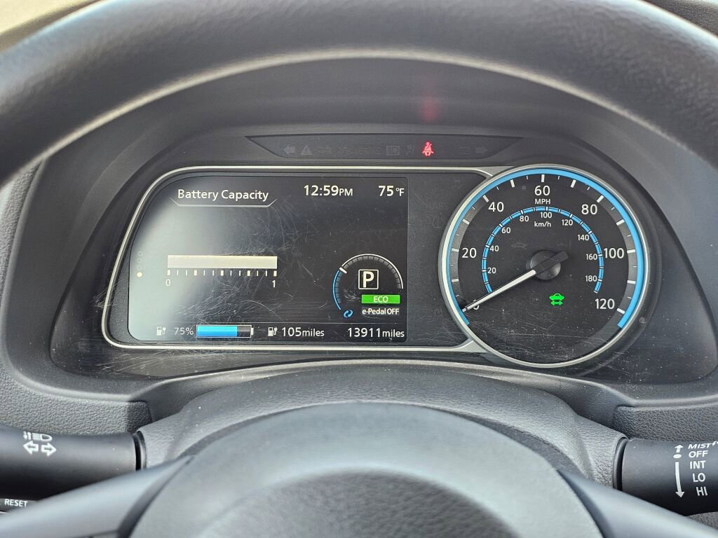 Used 2024 Nissan Leaf S FWD image 29