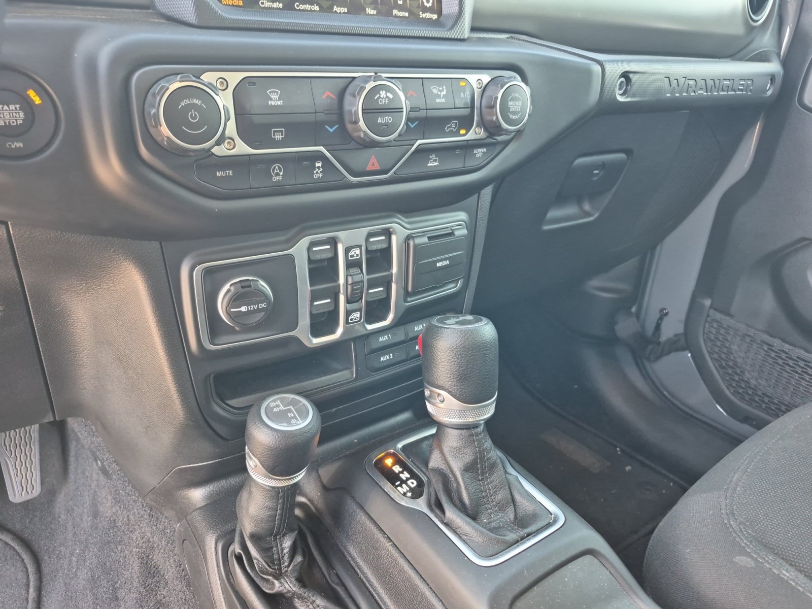 Used 2021 Jeep Wrangler Unlimited Sport AWD/4WD image 12
