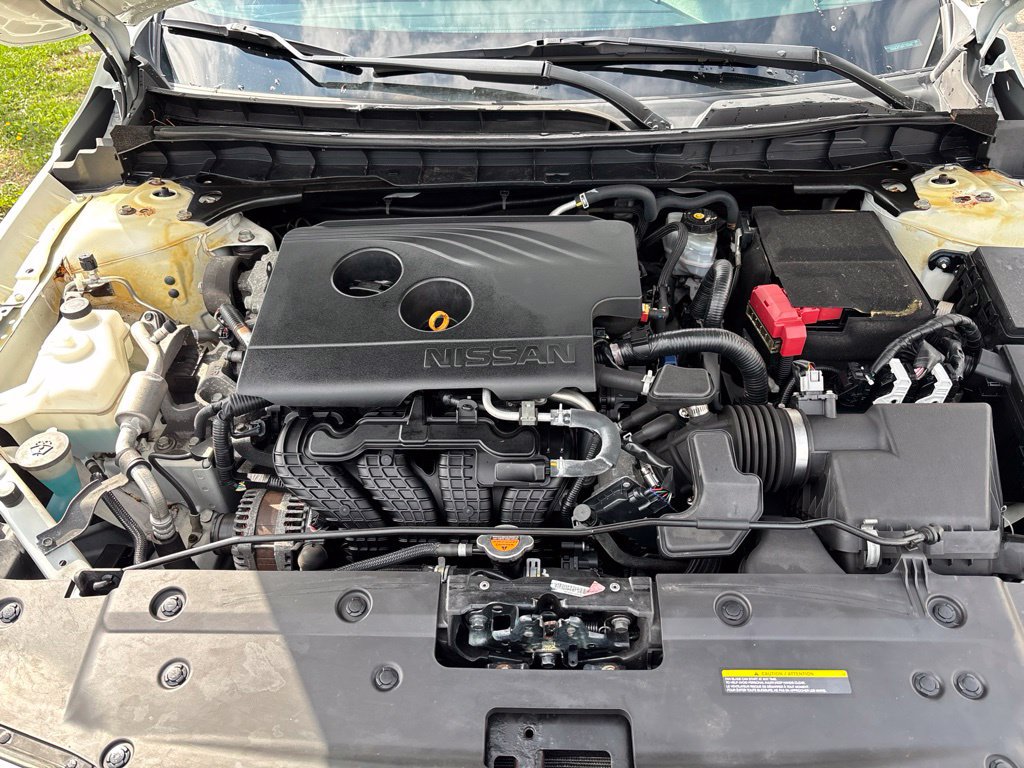 Used 2019 Nissan Altima 2.5 SR FWD image 12