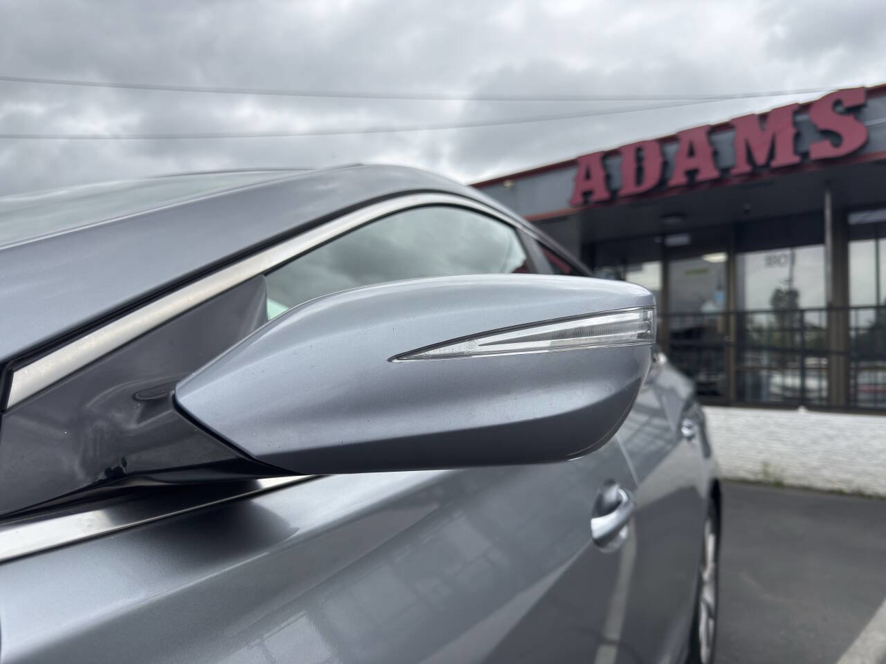Used 2016 Hyundai Azera FWD image 16
