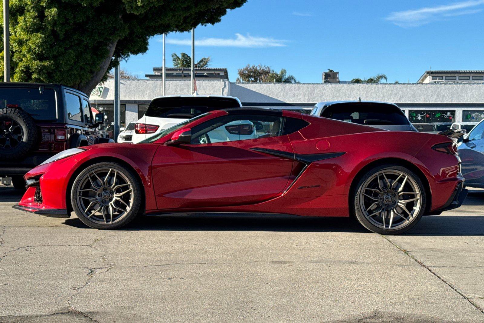 Used 2024 Chevrolet Corvette Z06 image 8
