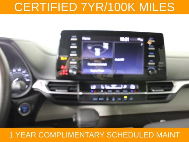 Used 2024 Toyota Sienna LE AWD/4WD image 29