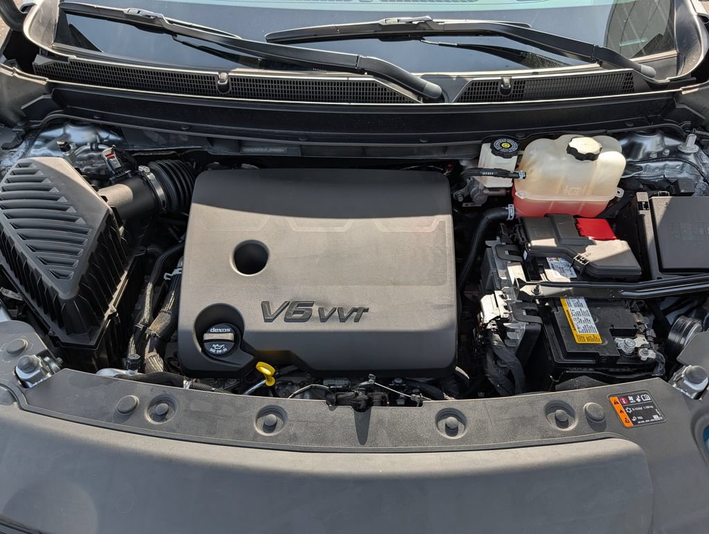 Used 2023 Buick Enclave Essence w/ LPO, Floor Liner Package FWD image 11