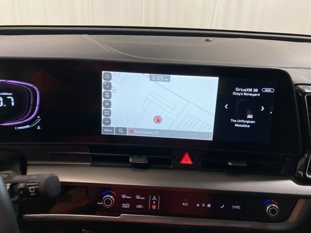 Used 2024 Kia Sportage EX image 16