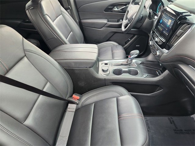 Used 2023 Chevrolet Traverse RS FWD image 19