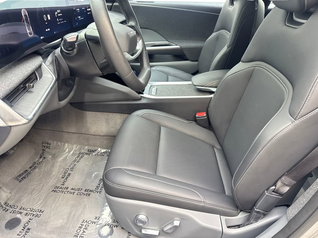 Used 2024 Lucid Air Touring AWD/4WD image 25