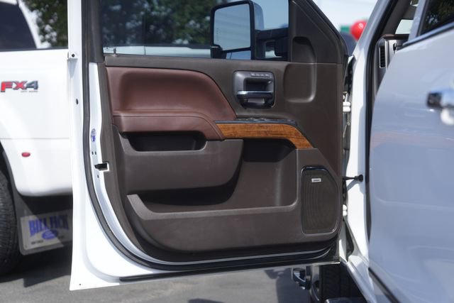 Used 2019 Chevrolet Silverado 3500 High Country w/ Duramax Plus Package image 30