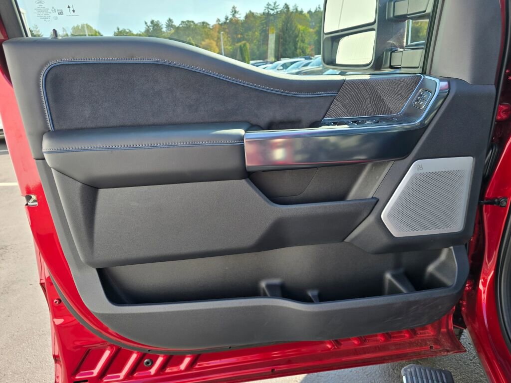 Used 2025 Ford F350 Platinum image 44