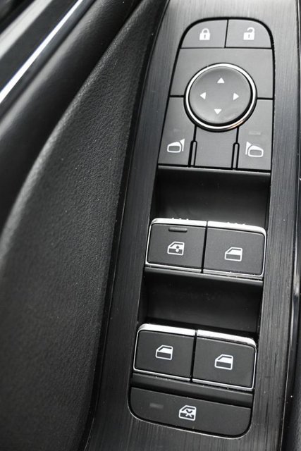 Used 2024 Nissan Rogue Platinum FWD image 23