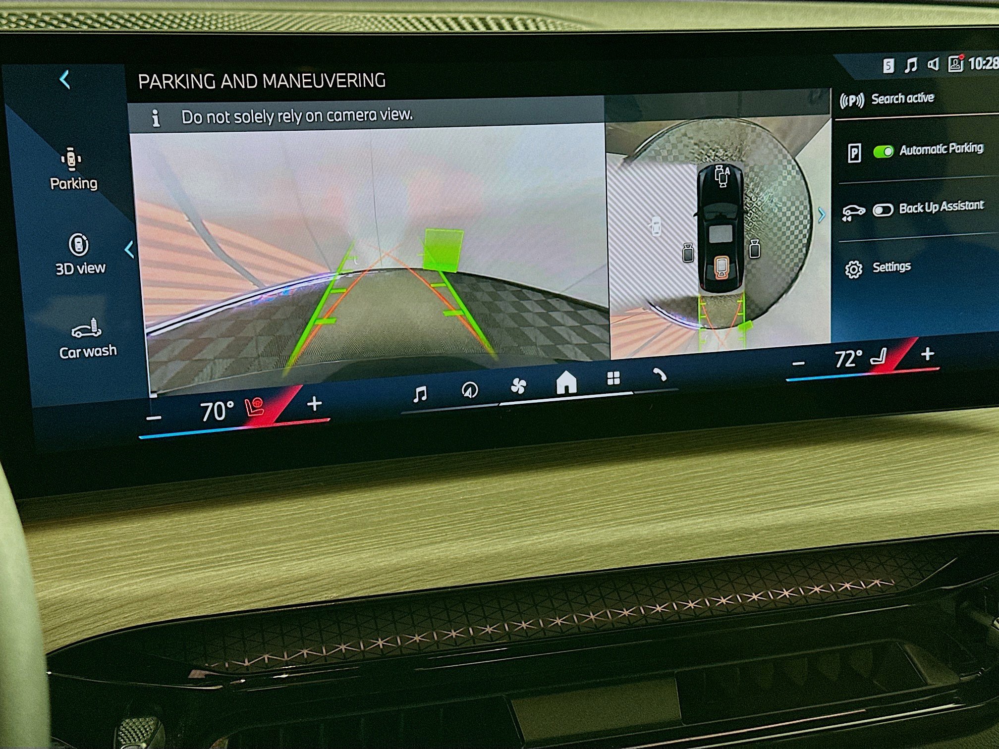 Used 2025 BMW 330i Sedan w/ Convenience Package image 23