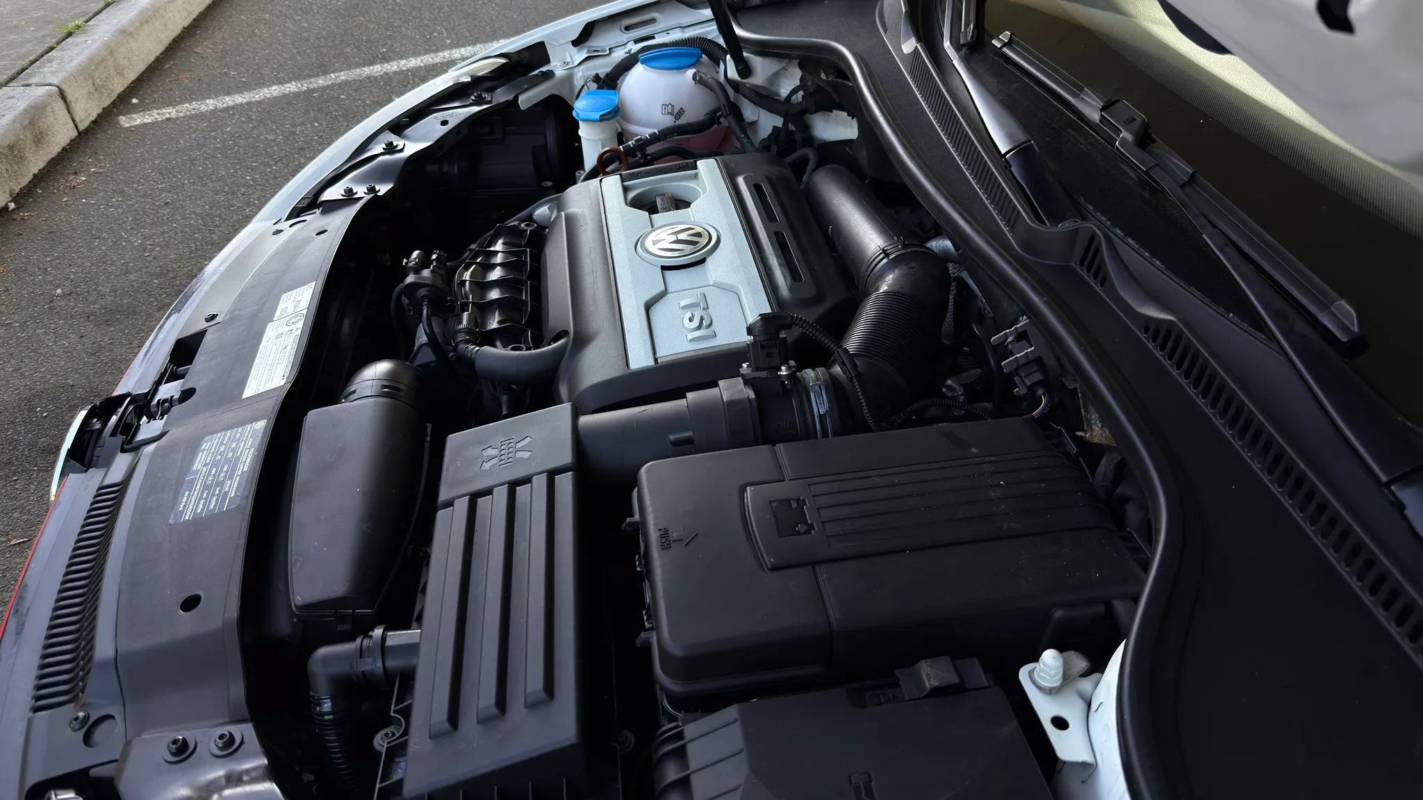 Used 2011 Volkswagen GTI 4-Door FWD image 61
